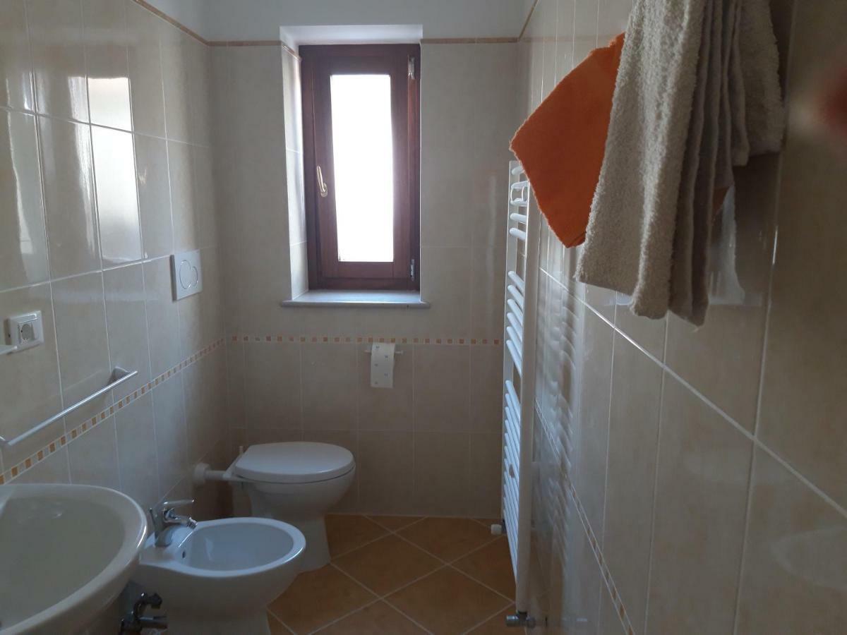 Al 106 Hotel Триест Екстериор снимка