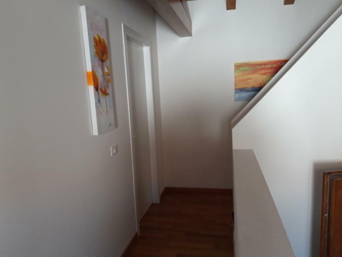 Al 106 Hotel Триест Екстериор снимка